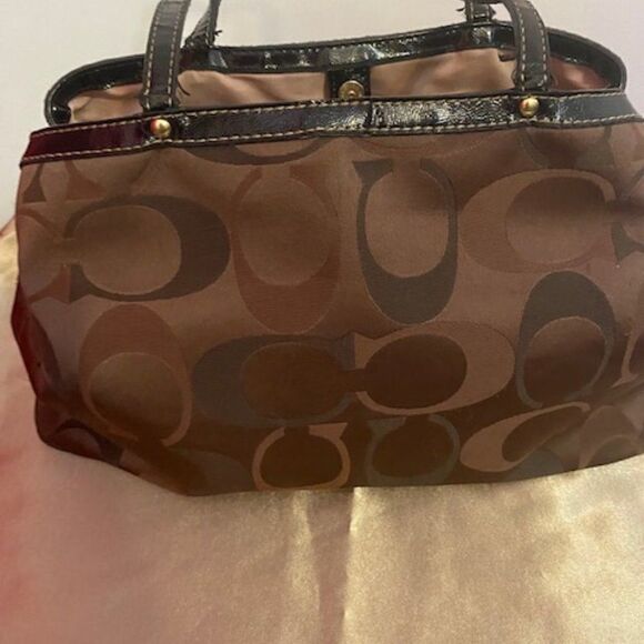 Coach Signature Stripe framed Satchel Patent leather trim - Picture 3 of 10